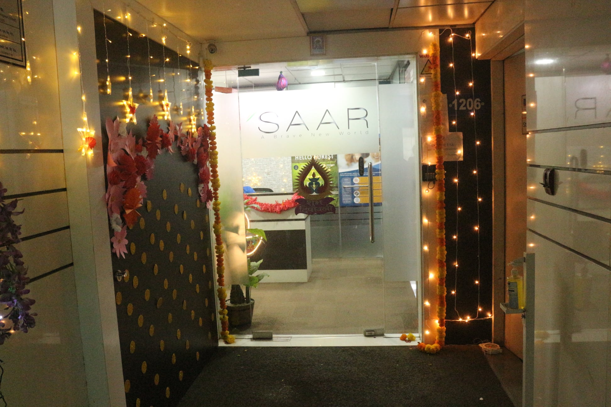SAAR IT